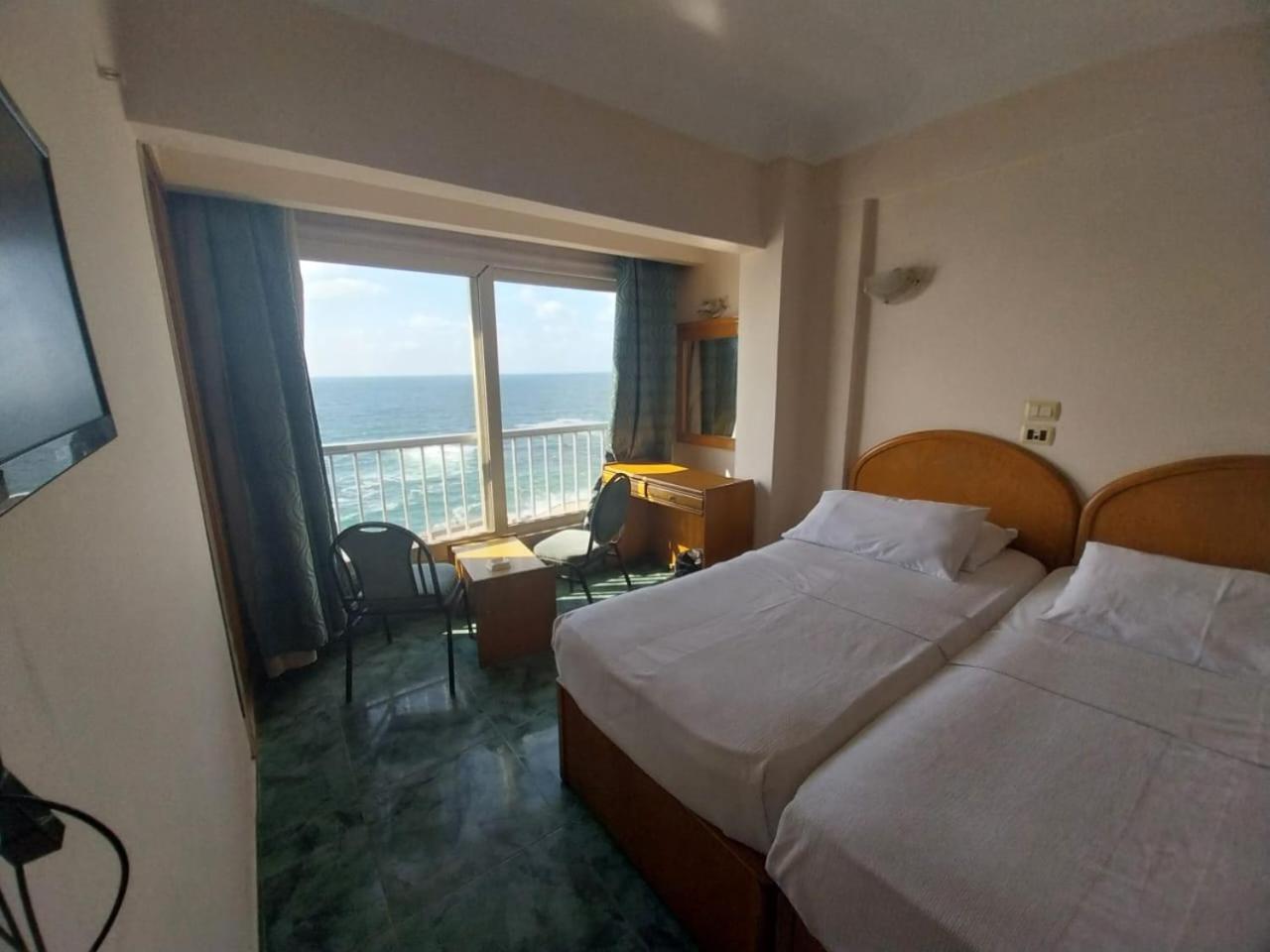 Cleopatra Hotel Alexandria - Families Only Exterior photo